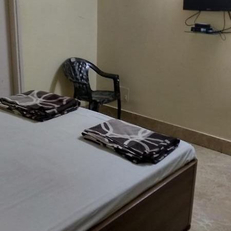 Adarsh Lodge 贾姆谢德布尔 外观 照片
