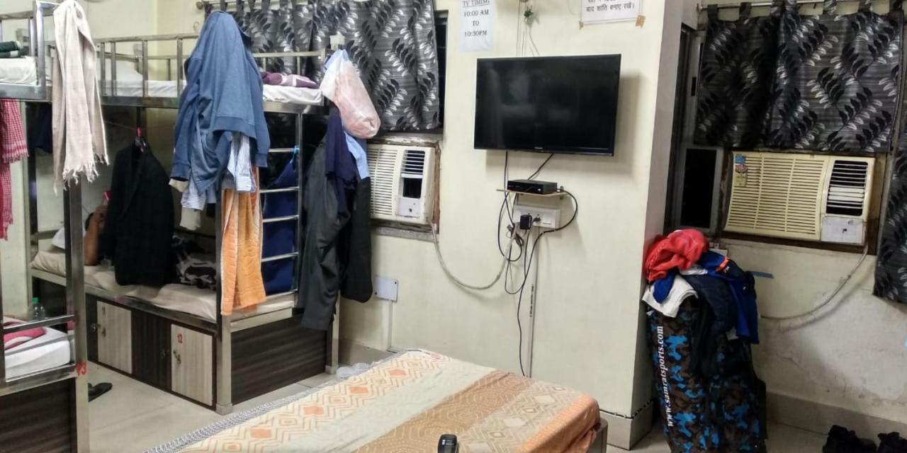 Adarsh Lodge 贾姆谢德布尔 外观 照片